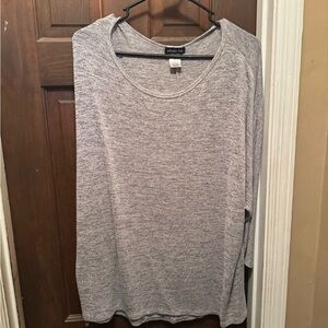 Women’s Olivia Blu 2X Gray Long Sleeve Top